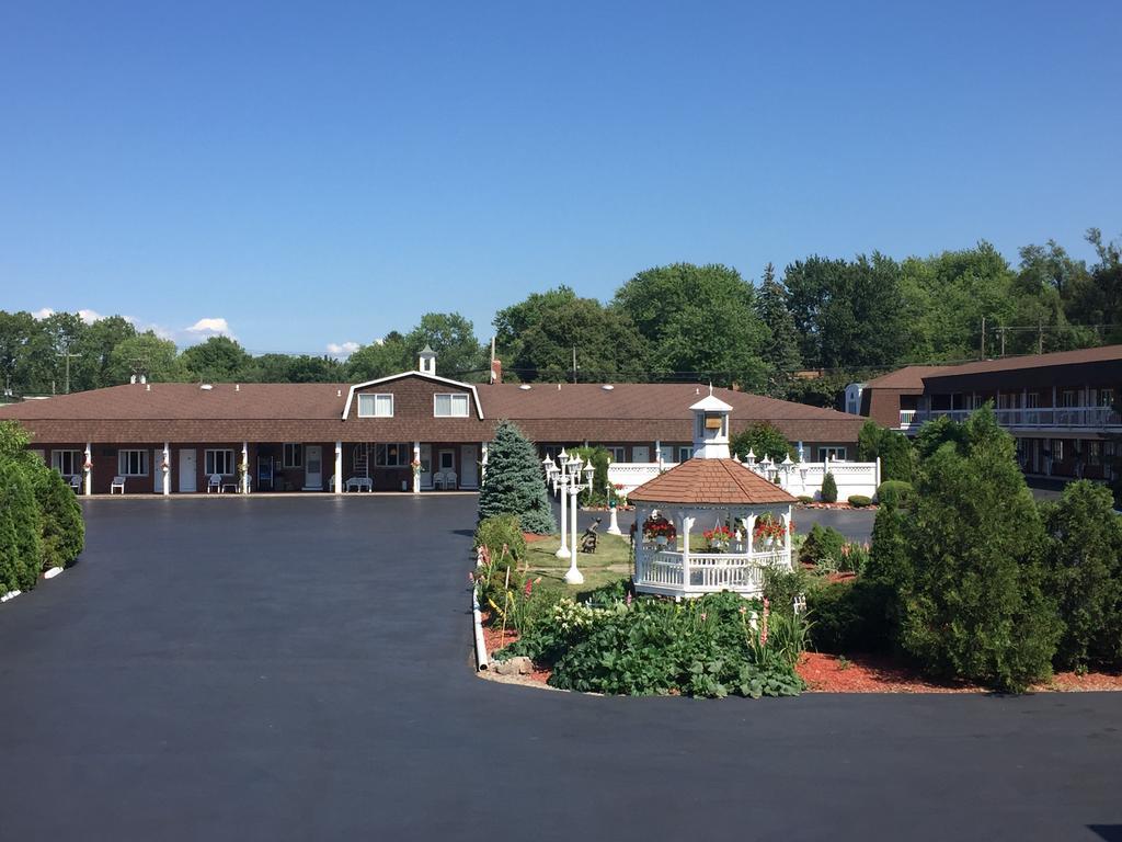 Lockport Inn And Suites Exterior foto